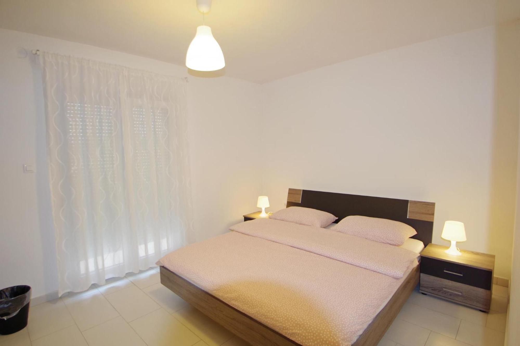 Apartments Nikolina Rakalj Ngoại thất bức ảnh